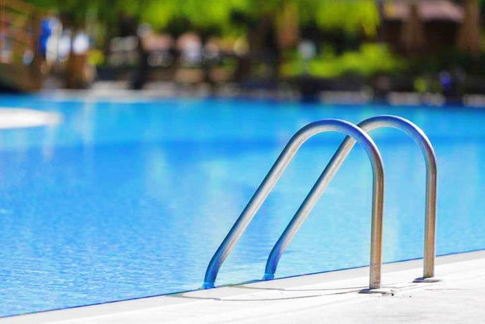 Baymont By Wyndham Tullahoma Hotel Bagian luar foto
