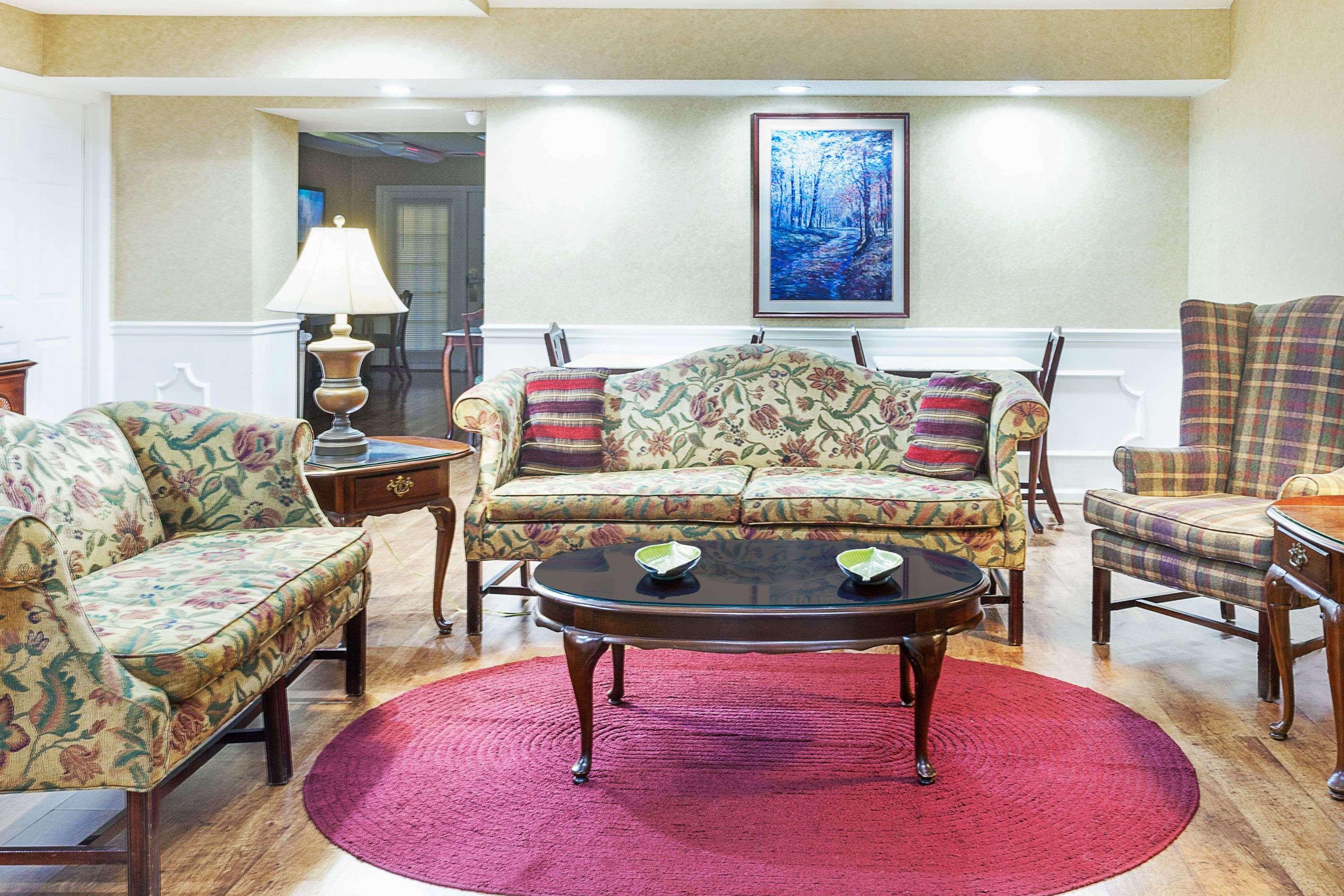 Baymont By Wyndham Tullahoma Hotel Bagian luar foto