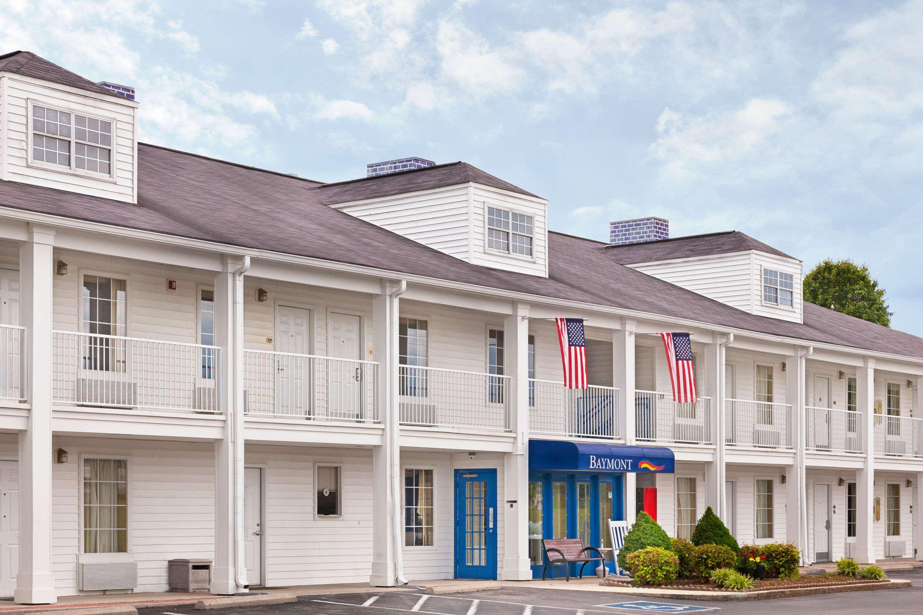 Baymont By Wyndham Tullahoma Hotel Bagian luar foto
